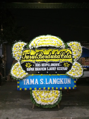 Papan Bunga Duka di Pekayon